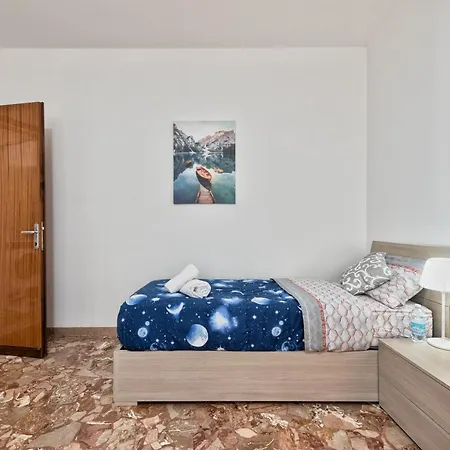 Apartment Bd *